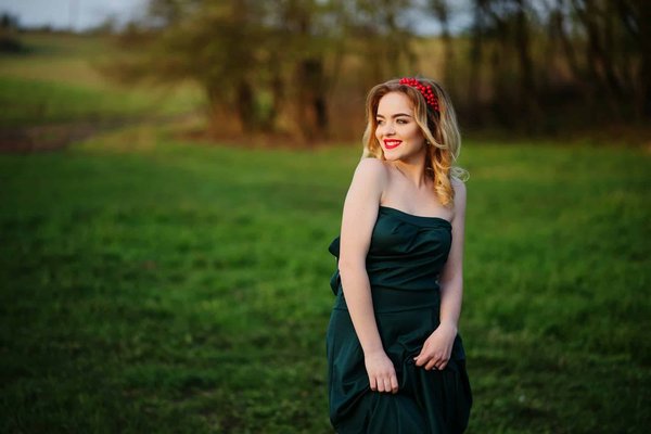 Laissez-vous séduire par la robe verte bohème !