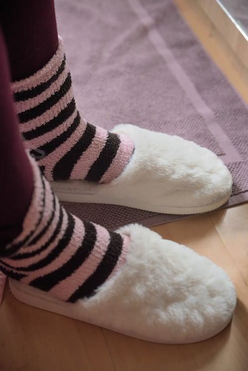 Comment adopter le style des chaussons UGG pour une allure chic et confortable ?
